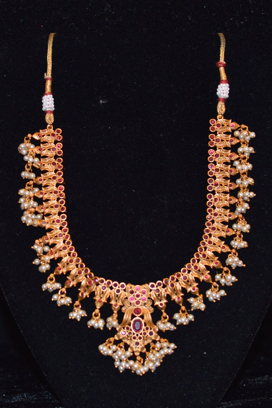 Traditional Short Ruby Stone Temple Necklace Set