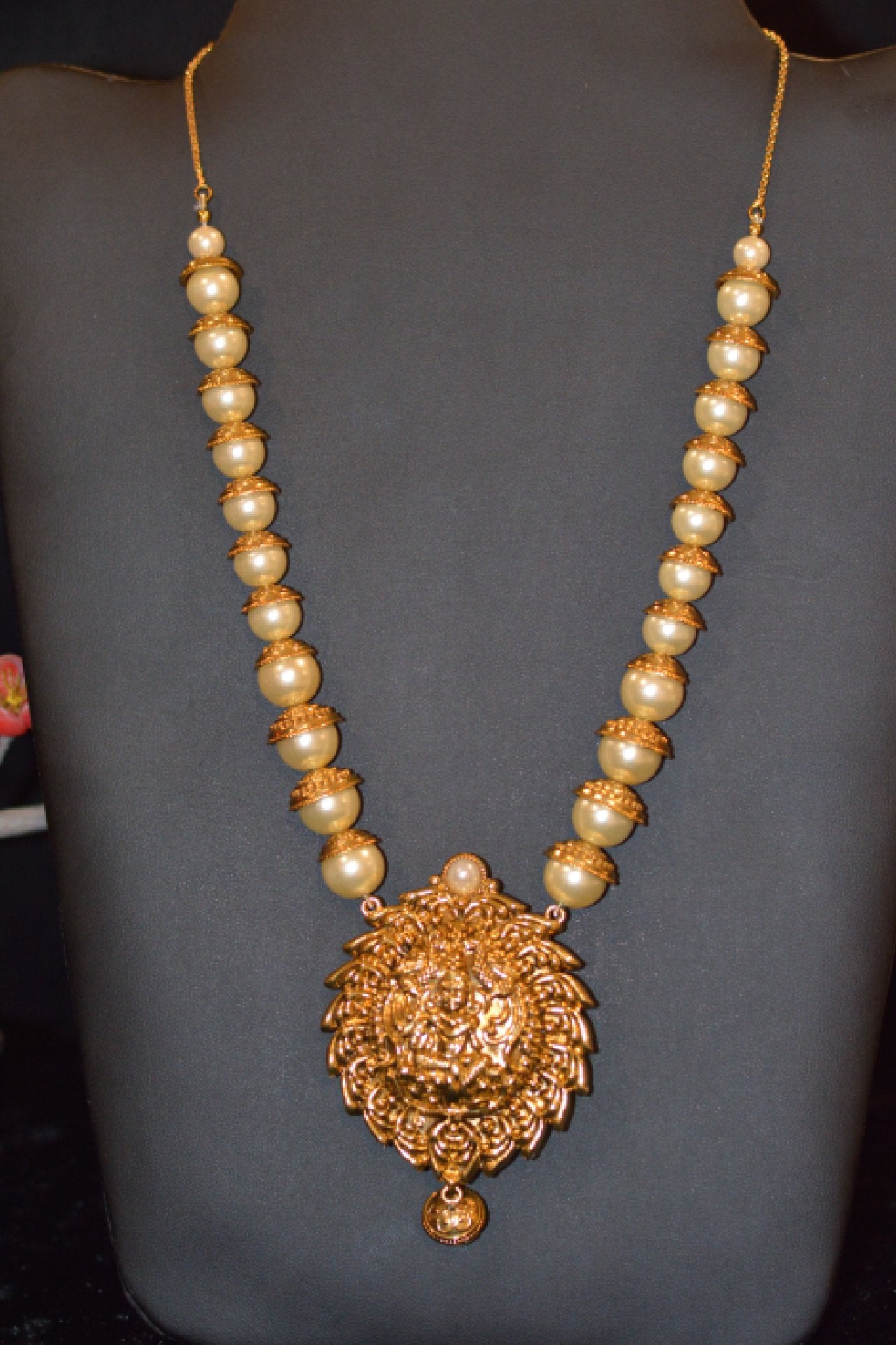 Goddess Lakshmi Pendant  Pearl Chain Temple Set